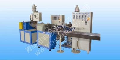 PVC塑筋螺旋增强管生产线